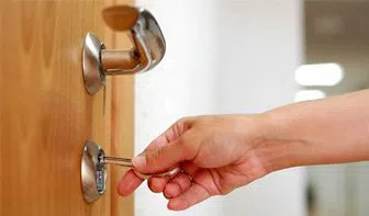 Metro Master Locksmith Charlotte, NC 704-438-9208 Metro Master Locksmith Charlotte, NC 704-438-9208 - 13-Re-Key-Locks